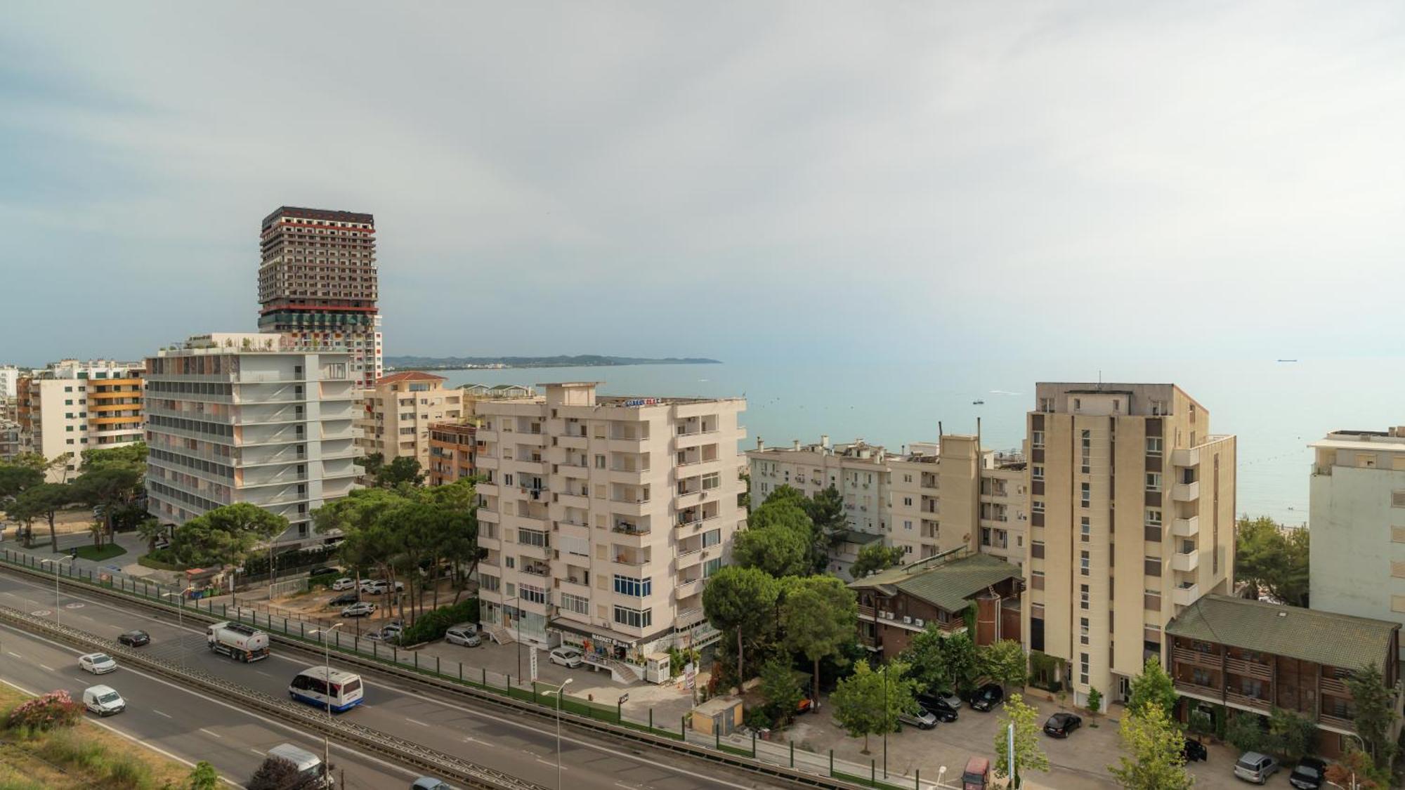 High-tech Flat Apartamento Durrës